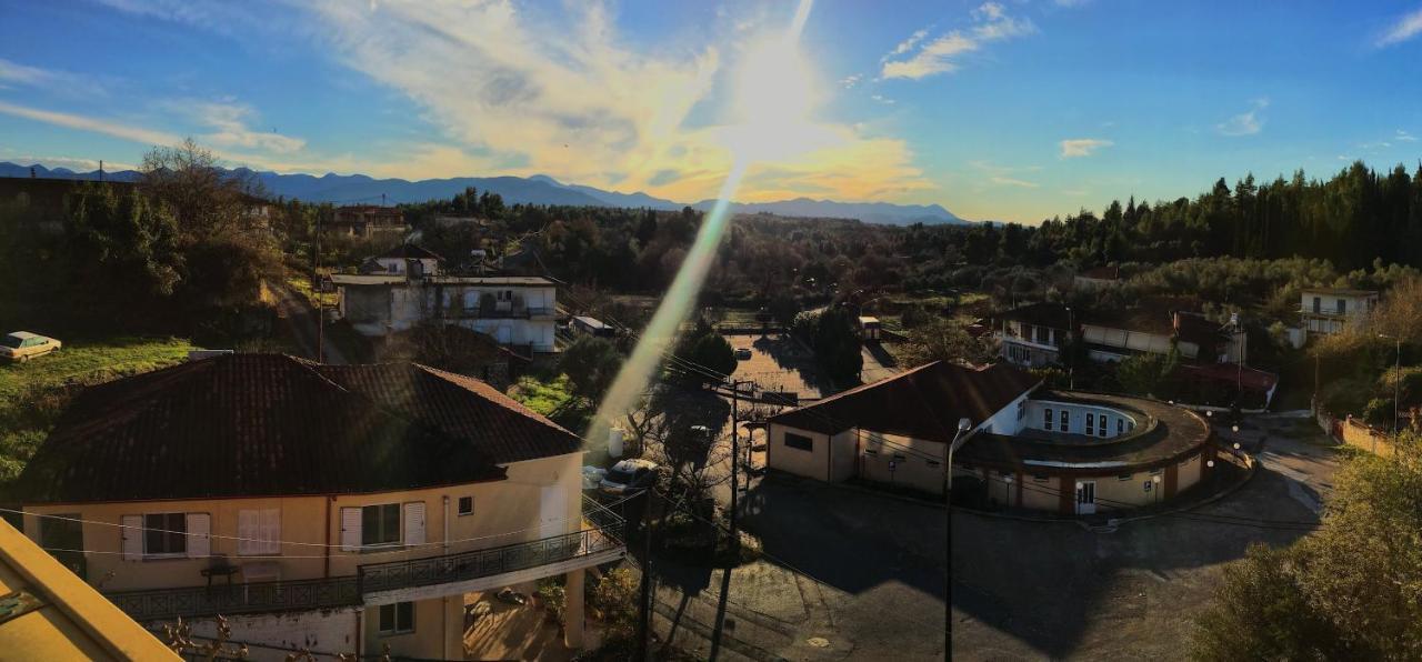 Hotel Ξενοδοχείο "Ηραία" Loutra  Exterior foto